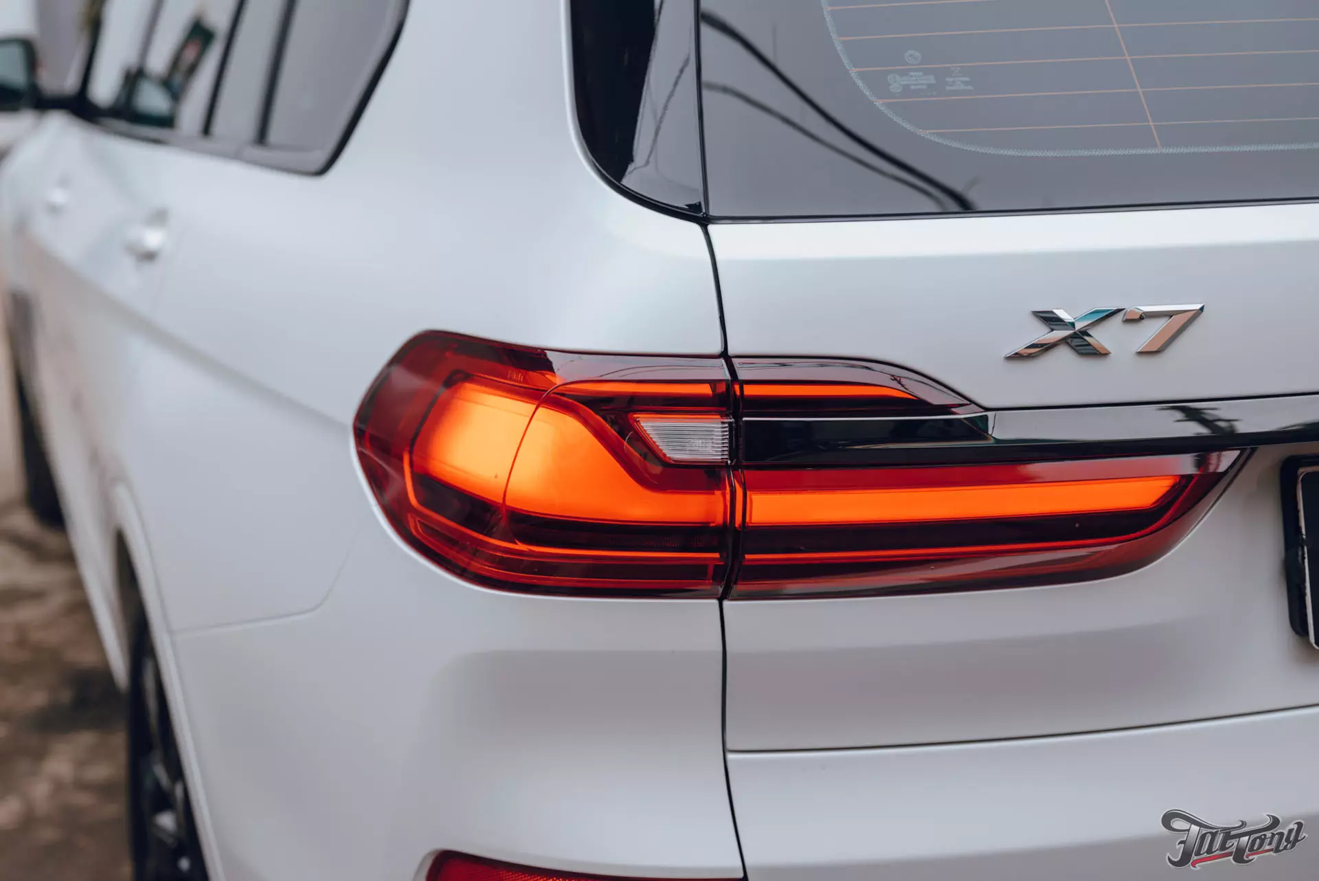 BMW X7. Оклейка в матовый полиуретан. Детейлинг